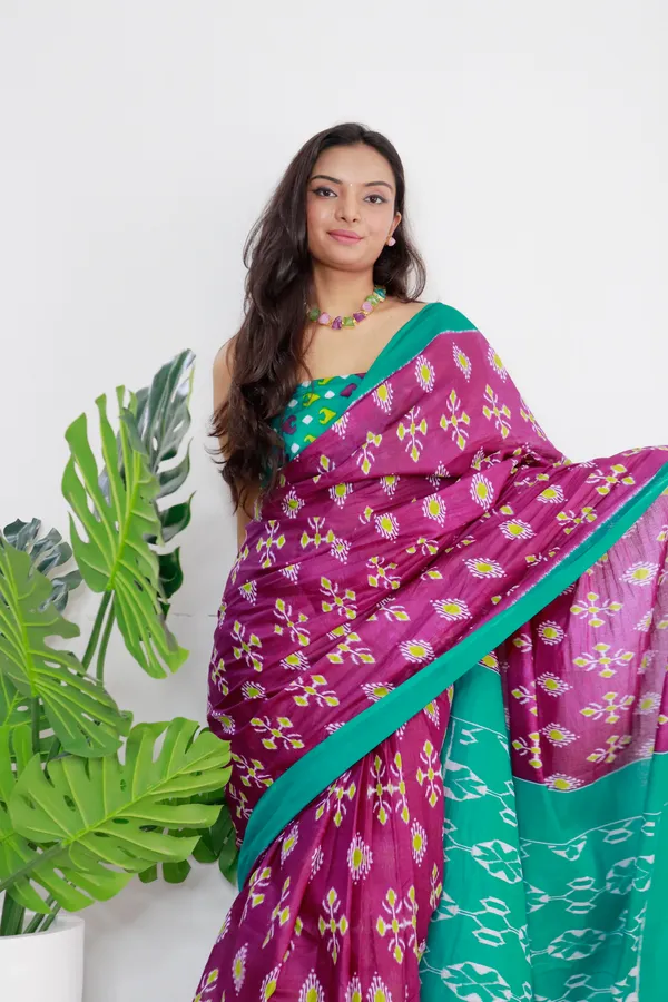 HANDICRAFT_WOMEN'S_Ikkat_PRINT_PURE_SOFT_COTTON_SAREE_WITH_BLOUSE_PIECE_With_Blouse_Piece